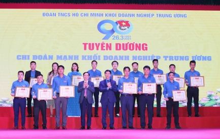 SÔI NỔI CÁC HOẠT ĐỘNG THÁNG THANH NIÊN 2021